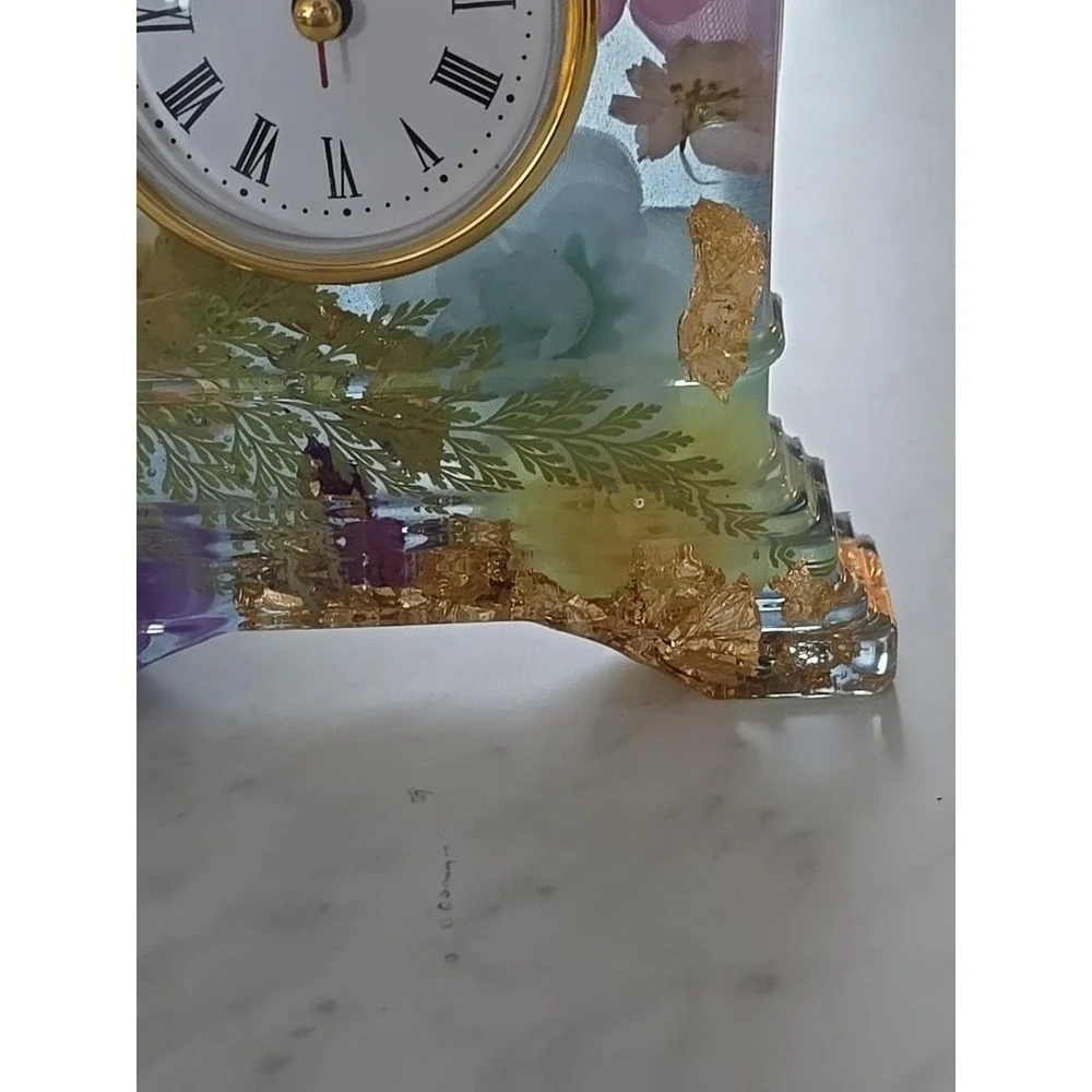 Handmade‎ Resin Desk Clock Decoration Gift Clear With Multi Colored Flowers 733